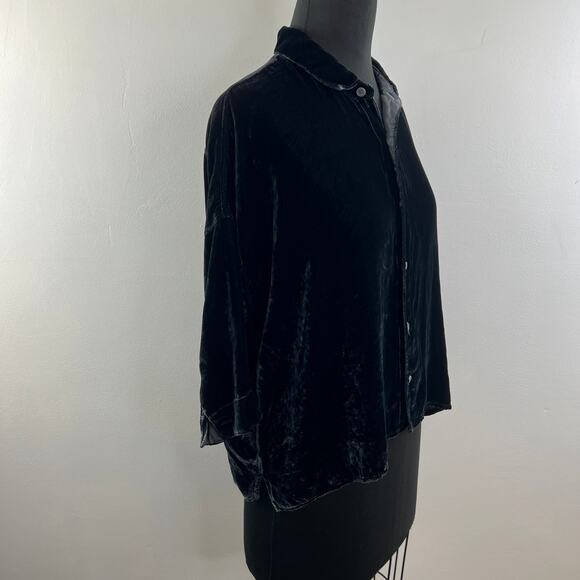 CP SHADES Black Velvet Silk Button Down Shirt Top Long Sleeves Size S Small - Picture 4 of 9
